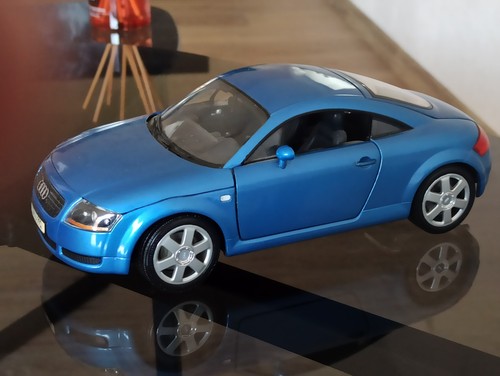 Audi revell 1 18 - audi,