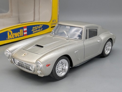 Modellautos revell - 1:18,