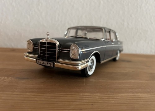Modellauto mercedes - modellauto, (1:18)