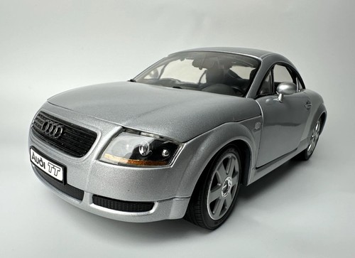 Revell audi pkw 1998 - pkw,