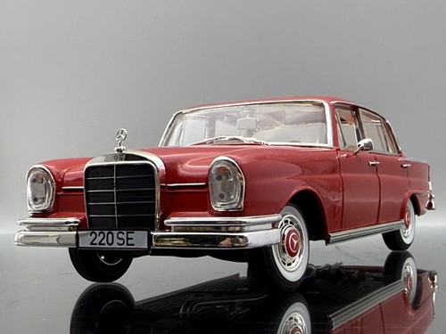 Revell mercedes benz - 1:18, mercedes-benz
