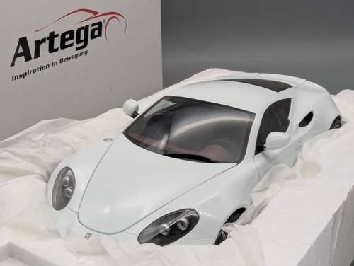 Modellautos revell artega - 1:18,