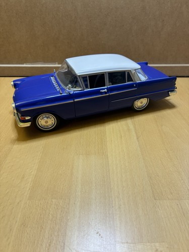 Modellautos opel kapitän - 1:18,