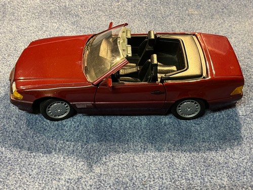 Modellauto revell mercedes - modellauto,