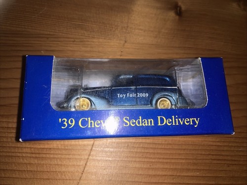 Revell chevy sedan - 1:64,