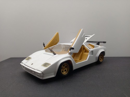 Revell metall lamborghini - 1:24,